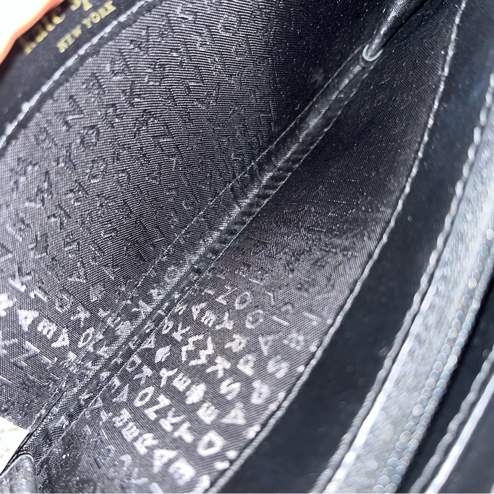 Kate Spade Black Wallet - Picture 6 of 9
